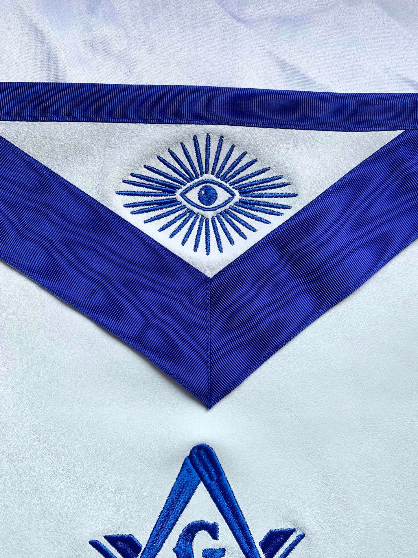 Mandil Maestro Masón Antiguo Gremio V2