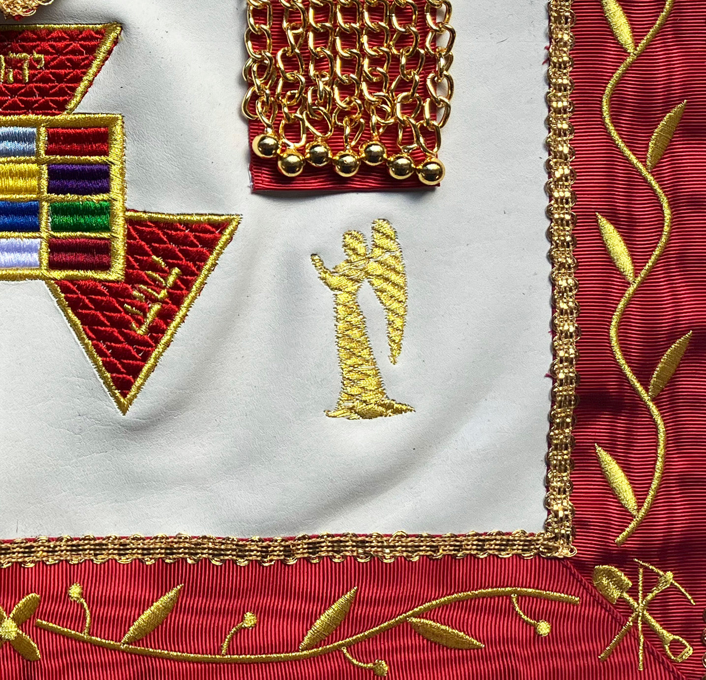 Mandil Past Sumo Sacerdote