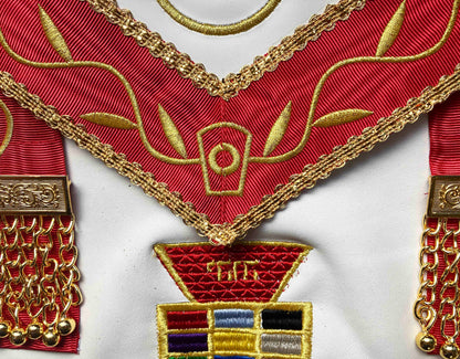 Mandil Past Sumo Sacerdote